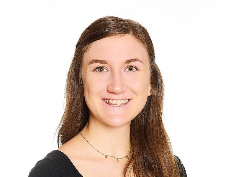 Sara Bernhard, BA