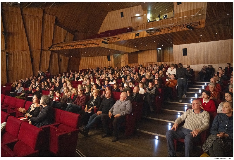 Benefizkonzert der Chormädchen zum Kinderrechtetag 2024